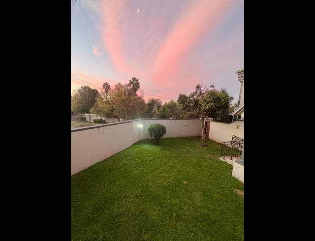 4 BEDROOM TOWNHOUSE FOR SALE IN GLENHAZEL